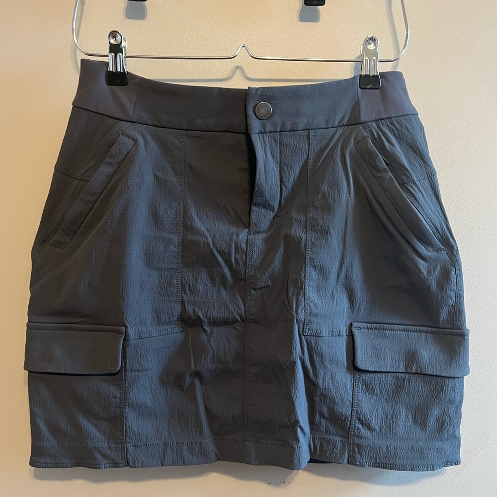Athleta Cargo Skort 8